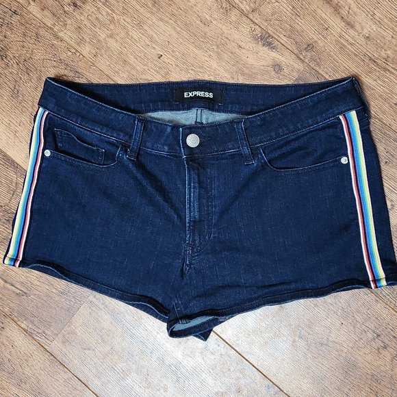 EXPRESS Women's Shortie Relaxed Low Rise Rainbow Stripe Jean Shorts - 12 - NWOT - Picture 1 of 5